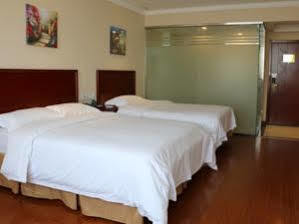Green Tree Inn Gaoyou Tonghu Road Beihai Express Hotel Yangzhou Exteriör bild